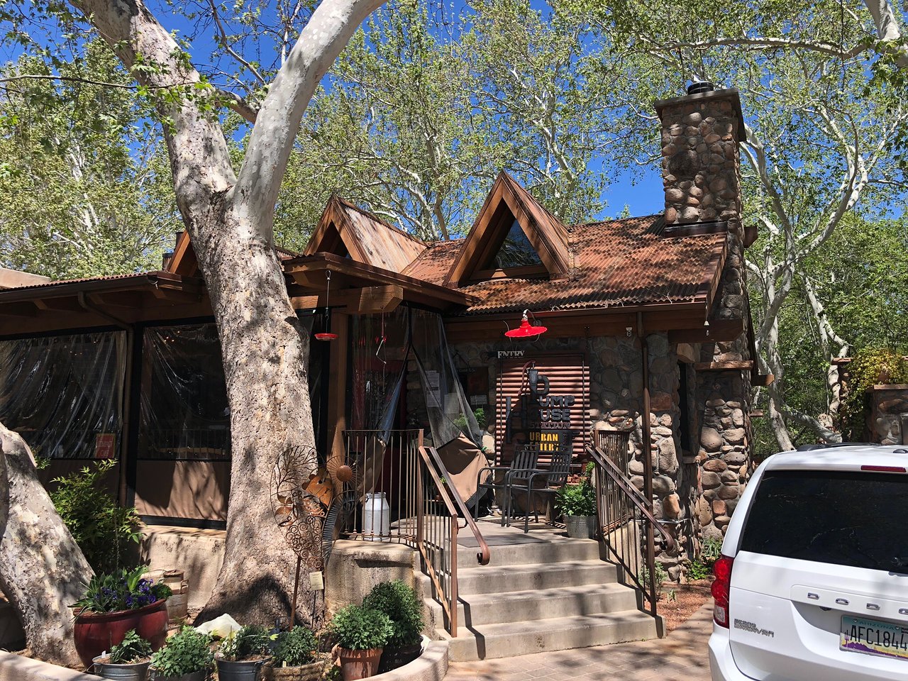 Pump House Station Urban Eatery and Market